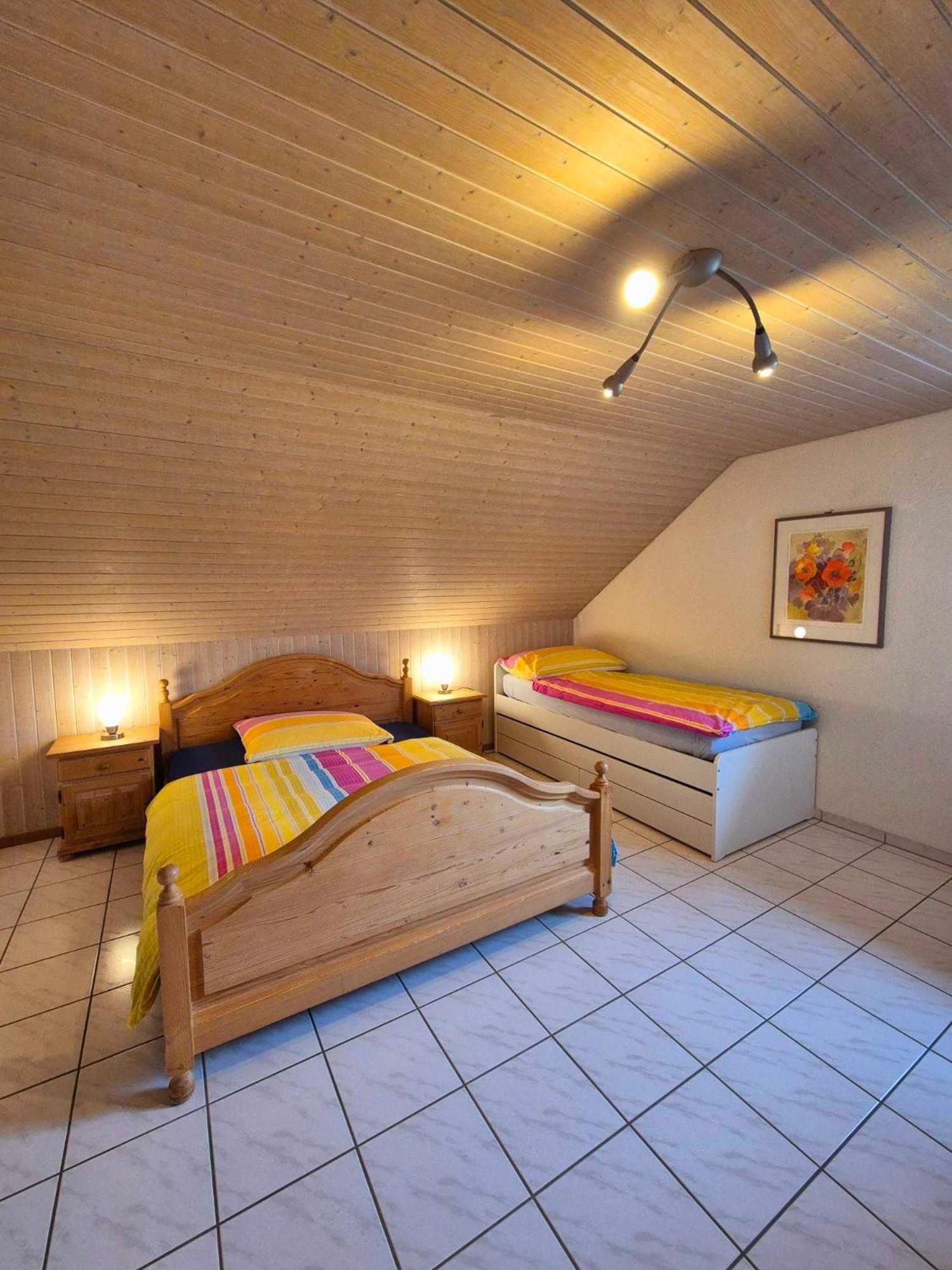 Apartment Simcha Niederwichtrach Esterno foto